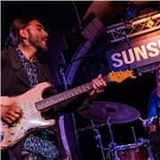 Cours de guitare/d'improvisation musicale sur Paris 10e et proche banlieue, à domicile ou par visio