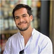 Professeur d'espagnol natif avec expérience pédagogique accompagne élèves et adultes à Paris et à distance
