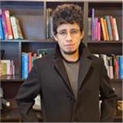 Profesor de filosofía y psicología. Especialista en filosofía de la mente, ontología