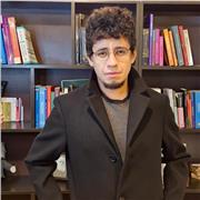 Profesor de filosofía y psicología. Especialista en filosofía de la mente, ontología