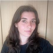 Profesora de inglés apta para niveles inferiores al C1.