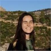 Offro ripetizioni e supporto nello studio dell'inglese, sia individuali che per piccoli gruppi (2/3 ragazzi).