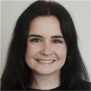Profesora de inglés con experiencia supervisando exámenes de Cambridge se ofrece a dar clases