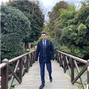 Profesional del sector financiero imparte clases de contabilidad y finanzas online