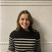 Doy clases de inglés particulares a niños y adolescentes. Soy inglesa nativa y llevo años con este trabajo. Me encanta enseñar