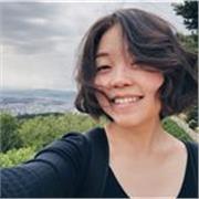 Insegnante qualificato da Cambridge per aiutarvi a imparare l'inglese in modo piacevole.