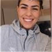 Entrenadora de fútbol para todas las edades con titulo