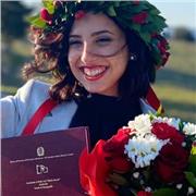 Laureata in Accademia delle Belle Arti offre aiuto nello studio di storia, storia dell’arte e di filosofia, a seconda delle esigenze