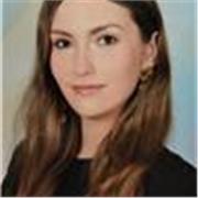 Alegre, paciente, dedicada, exigente ,empática, comprensiva, positiva y flexible 