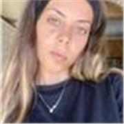 Sono laureata in Mediazione linguistica e culturale ed attualmente studentessa laurea magistrale in Lingua moderne per la cooperazione internazionale