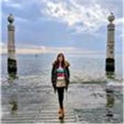 Ingeniera mecánica con máster en formación del profesorado especialidad matemáticas. Experiencia impartiendo clases en academia.