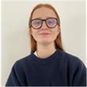 Enseignement polyvalent : Anglais, maths, français.. 
Diplômée du First.