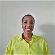 Creative and supportive English tutor for young learners. 