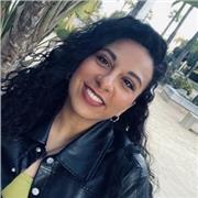 Profesora de primaria y lenguas. Imparto clases de italiano.