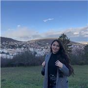Hello, je donne des cours de soutien scolaire en anglais ainsi que aider à maîtriser la langue