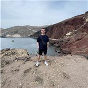 Bonjour, actuellement étudiant en télétravail, je dispose de beaucoup de temps pour vous apporter soutien en matière de français