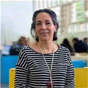 Profesora de apoyo en línea para dar clase de español a estudiantes de diferentes niveles académicos