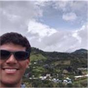 Locuteur natif d'espagnol avec niveau C2 en Français et Anglais donne cours.