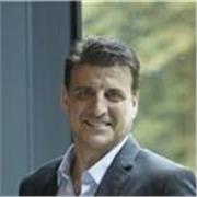I am a friendly person, with patience, with positive energy, with people skills, experience in dealing with any age and very proactive in helping