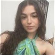 Profesora de inglés para niños en horario extraescolar. Estudiante de doble grado en Educación Primaria y Estudios Ingleses