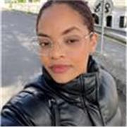 Una persona con mucha paciencia, y con muchas ganas de enseñar
