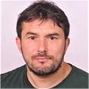 Docente di scienze naturali impartisce lezioni di scienze, biologia ,chimica, botanica, zoologia