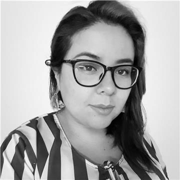 María