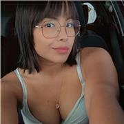 Soy Adriana, tengo 26 años, soy administrador en finanzas