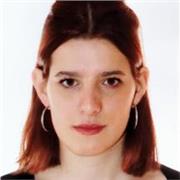 Diplomada en fashion design, pero soy muy brava un matemática y soy nativa de Italia, mi número es