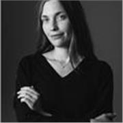 Insegnante di Inglese (C2) – Lezioni su misura, online o in presenza