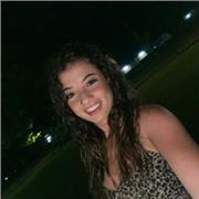 Ragazza di 16 anni che frequenta il terzo liceo delle scienze umane indirizzo economico sociale, precisa e determinata