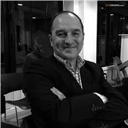 Professeur de dessin, décoration, architecture d’intérieur.
30 ans d'expérience dans l'univers de l'architecture.