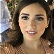 Laureata offre lezioni di Italiano, storia, geografia, inglese