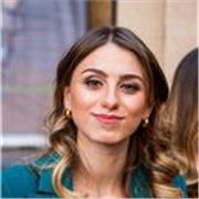 Laureata in Lingue e Culture per il turismo e la mediazione internazionale e laureanda in Traduzione spiecialistica