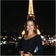 Insegnante con esperienza, passione per quello che fa e fortemente motivata impartisce lezioni di lingua francese e inglese.