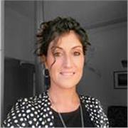 Psicologa impartisce lezioni di psicologia