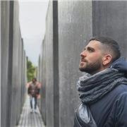 Offro ripetizioni/aiuto compiti a bambini della scuola primaria e ai ragazzi delle scuole medie e superiori.