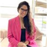 Enseño teoria del color, historia del visual, visual merchandising, liderazgo, atencion al cliente, vitrinas, exhibiciones de impa
