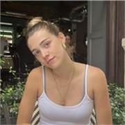 Estudiante de periodismo un la UAB. Canguro, monitora de campamntos... Muy paciente, responsable y con muchas ganas de enseñar!