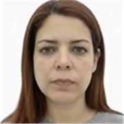 Profesor de apoyo escolar para niños de educación básica, de forma remota