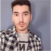 Soy docente de Historia y hablante nativo de español. Tengo un profundo interés en transmitir conocimientos históricos y, al mismo