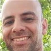 Professore, Hernan Cosma, madrelingua spagnolo e inglese