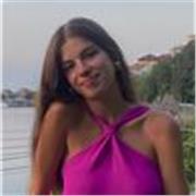 Doy clases particulares de cualquier asignatura tratando de ayudar a la gente a entender los conceptos. Tengo experiencia con niño