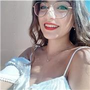Profesora de todas las asignaturas, con mayor conocimiento en biología
