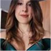 Docente di arte e immagine per la scuola secondaria di primo e secondo grado impartisce lezioni di storia dell'arte