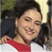 Me defino como una profesora creativa y comprometida. Además, puedo dar clase a niños, adolescentes y adultos.