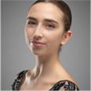 Bailarina profesional de danza clásica imparte clases para todas las edades