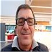 Profesional con mas de 25 años de experiencia en finanzas corporativas y start ups