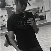 Maestro con paciencia que de seguro te ayudará con el español, los acentos y comas