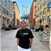 Estudiante de Bachillerato con expediente sobresaliente y estudiante universitario en EAE Business School.
Fundador de VerusVersa